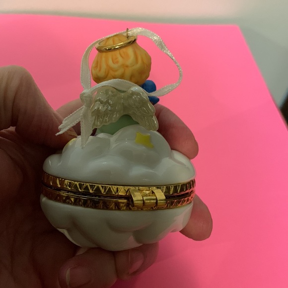 Hallmark Keepsake Ornament Little Cloud Keeper 3” 1999, adorable - Picture 9 of 11